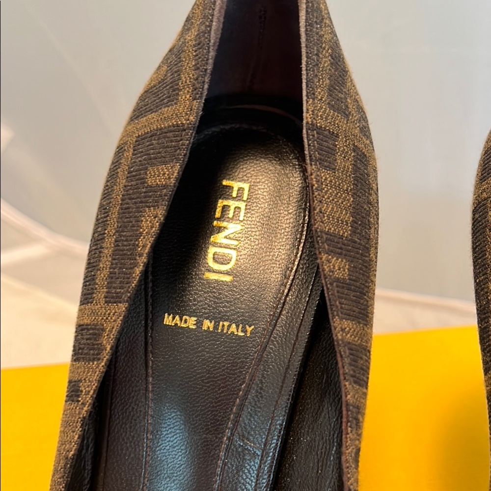 Fendi Tobacco Zucca Canvas Heels - Picture 6 of 13